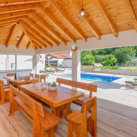 Villa Luka, Imotski-makarska